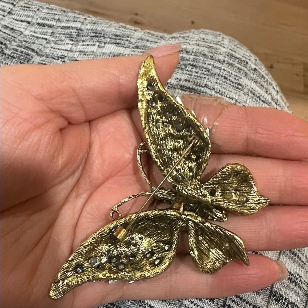 Green Crystal Butterfly Brooch - Elegant Women's Jewelry Large